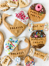 Load image into Gallery viewer, Biscuit Box