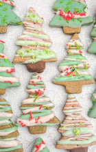 Load image into Gallery viewer, Paw-mas Biscuit Box
